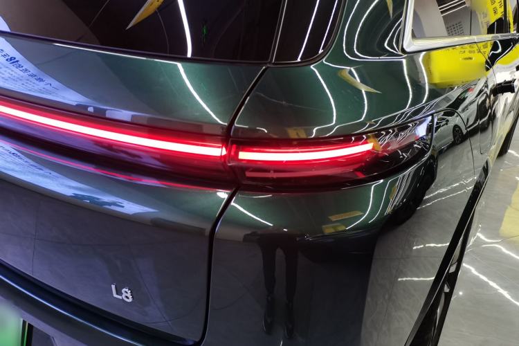 Подержанный Li Auto L8 2024 1.5L Green 14900km AT 6 Seats на продажу ...