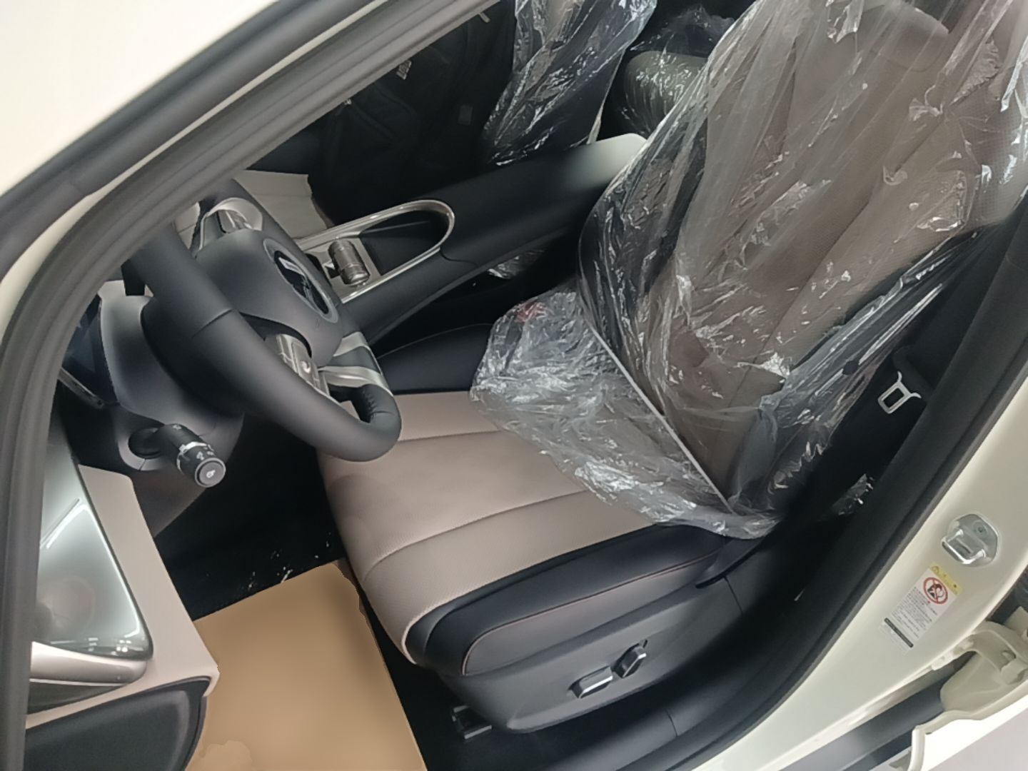 BYD Dolphin 2025 420km Free Edition — снимка 17