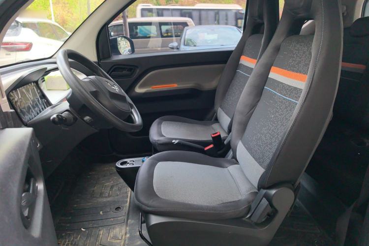 Used Wuling Hongguang MINIEV 2022 Macaron Fashion Model Lithium Iron Phosphate Left Front Seat