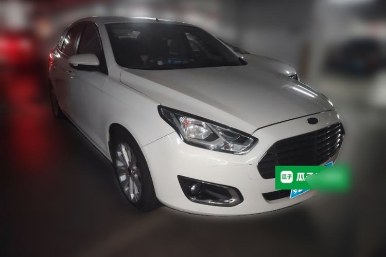 Used Ford Escort 2015 1.5L Automatic Fashion Model
