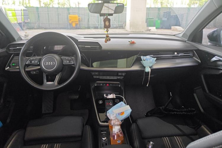 Used Audi A3 2023 Restyled A3L Limousine 35 TFSI Fashion Sport Edition Center Console