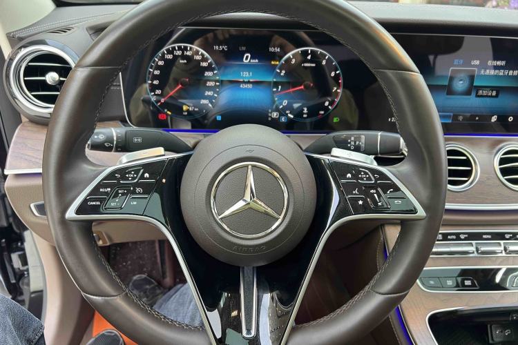 Used Mercedes-Benz E-Class 2023 E 300 L Luxury Model Interior 2