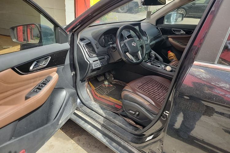 Used Dongfeng Aeolus AX7 2018 Classic 1.6T Automatic Luxury Model
