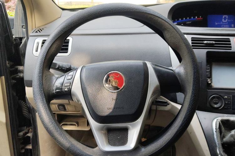 Used FORTHING Joyear SUV 2012 1.6L Luxury Model Steering Wheel