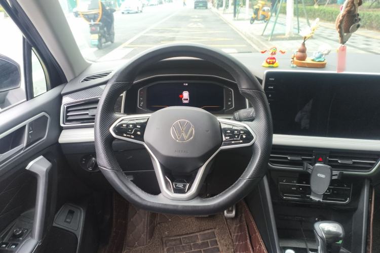 Used Volkswagen Tiguan L 2023 Restyled 330TSI Automatic Two-Wheel Drive R-Line Enhanced Comfort Version
