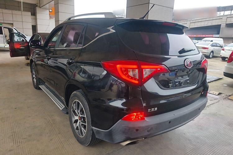 Used BYD Song 2017 Gaishi Upgrade Edition 1.5TI Manual Elite Model Exterior 2