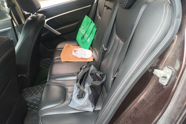 Used Geely Auto Emgrand 2017 Sedan Million Edition 1.5L Manual - Upward Version