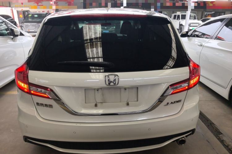 Used Honda Jade 2017 1.8L automatic Comfort version 5 seats Rear