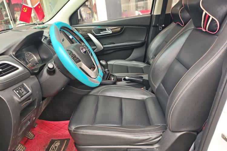 Used SWM X7 2017 1.5T Manual Inter Milan 110th Anniversary Edition 7-seater
