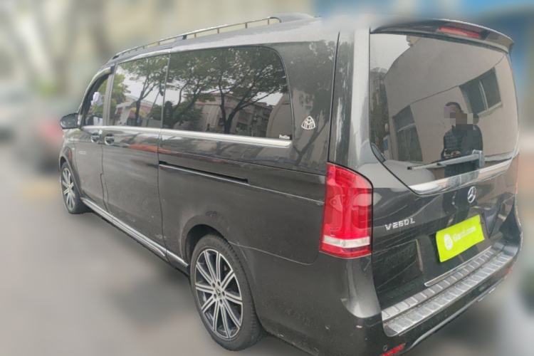 Used Mercedes-Benz V-Class 2022 V 260 L Long-wheelbase Luxury Edition Rear Left 45 Deg