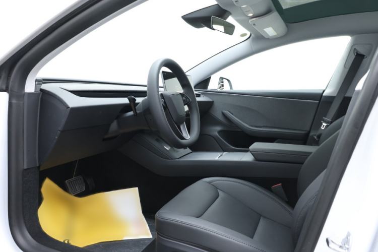 Used Tesla Model 3 2025 Model Revised Rear-Wheel-Drive Version
