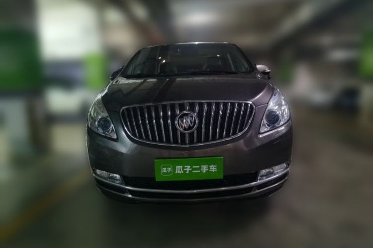 Used Buick GL8 2015 2.4L Luxury Business Premium Edition