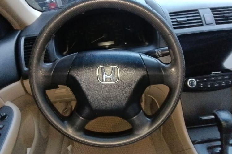 Used Honda Accord 2006 2.0L standard version

