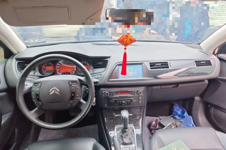 Used Citroen C5 2016 1.6T Automatic Zunyue Model Center Console