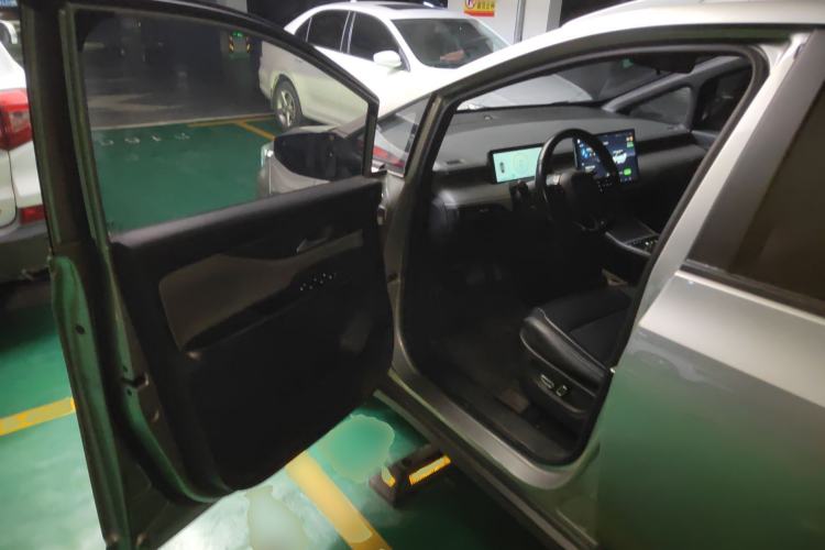 Used Hycan Z03 2022 510 km Range Trendy Cool Version 135 kW 63.98 kWh
