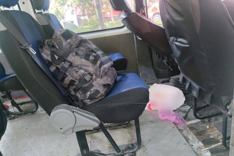 Used JMC Transit 2019 2.8T Commercial Version Long Wheelbase Mid-Roof 6-Seater Rear Single Tire China VI Emission Standard – JX493