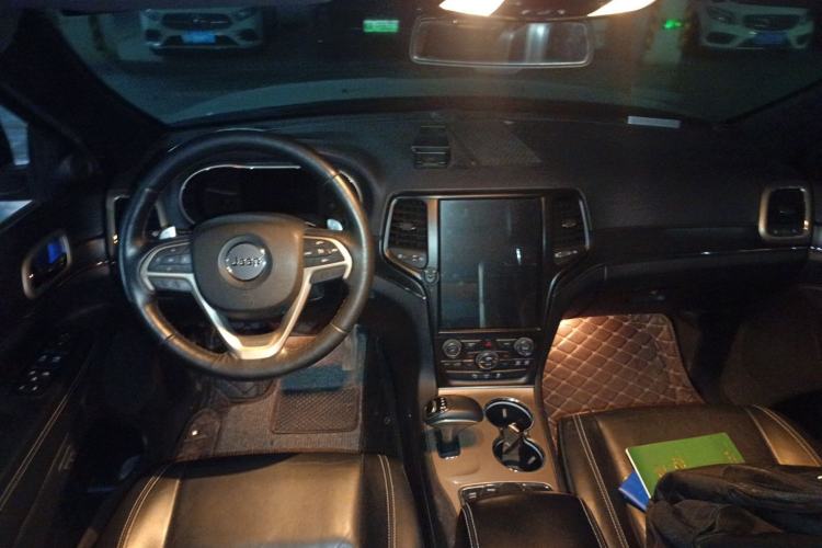 Used Jeep Grand Cherokee 2015 3.0L Comfort Navigation Edition