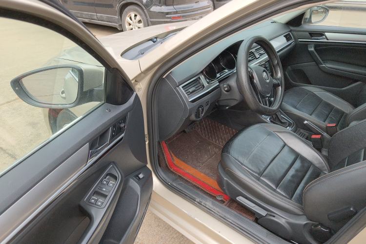 Used Volkswagen Bora 2018 1.5L Automatic Comfort Model Driver Seat