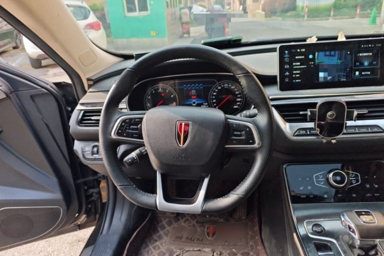 Used Hongqi H5 2022 Classic Model 1.8T Automatic Smart Connect Flagship Edition Steering Wheel