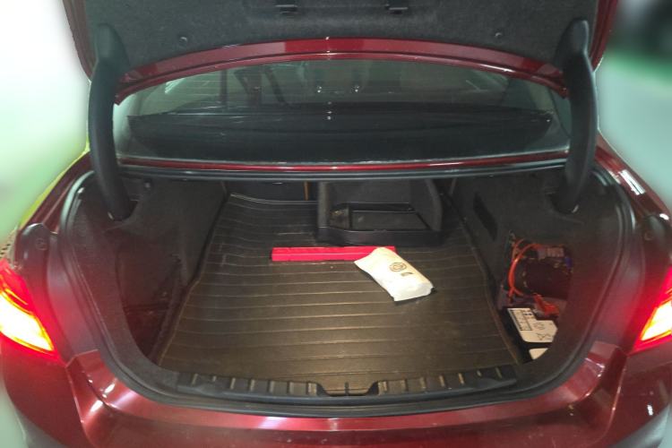 Used BMW 3 Series 2015 320Li Luxury Design Package Premium Edition Trunk