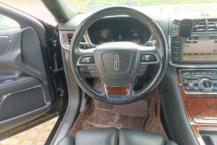 Used Lincoln Continental 2017 2.0T Two-Wheel-Drive Luxury Edition