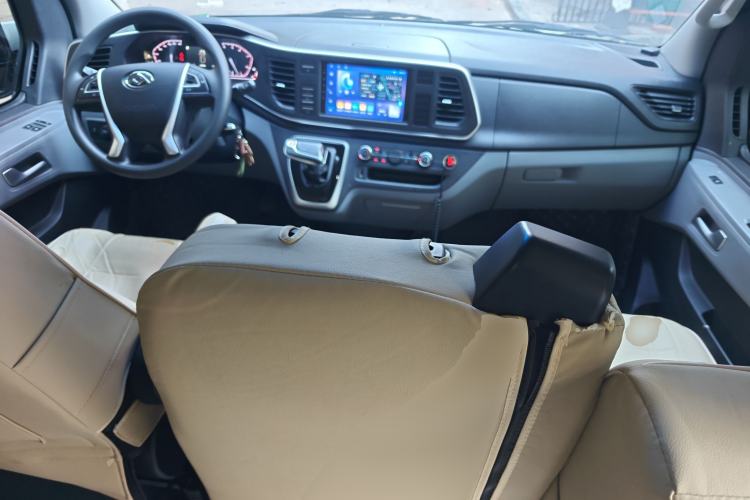 Used SAIC MAXUS Xintu V80 2025 PRO Aoyuntong 2.0T Automatic Long Wheelbase Ultra-Low Roof 6/7/8/9-Seater