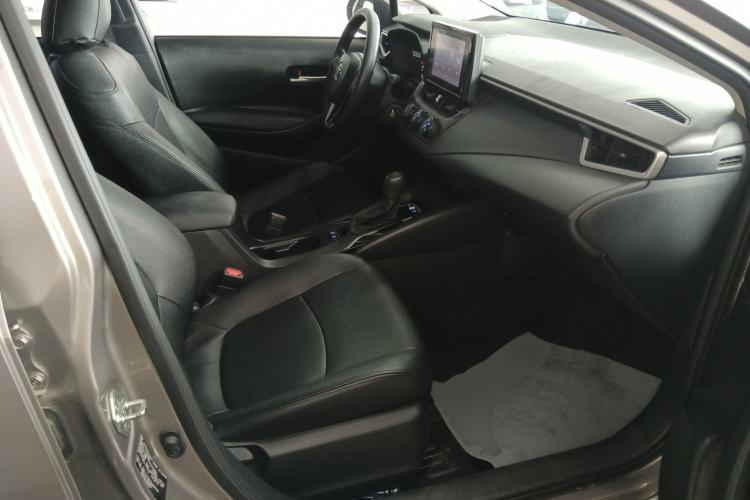 Used Toyota Corolla 2021 1.2T S-CVT Pioneer Edition Right Front Seat