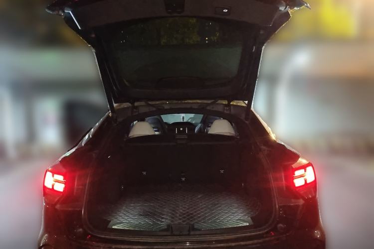 Used Lynk & Co 05 2023 2.0TD Two-Wheel Drive Shine Halo