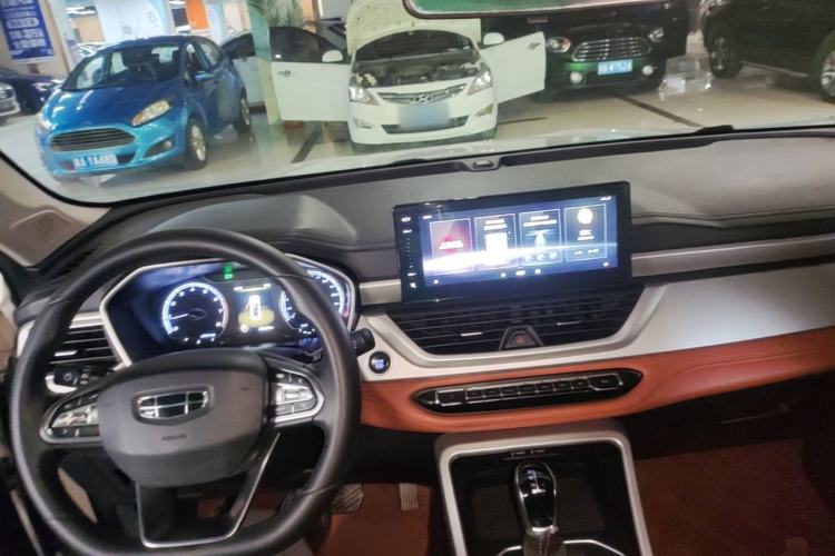 Used Geely Auto Vision X6 2020 1.4T CVT Luxury Edition Center Console