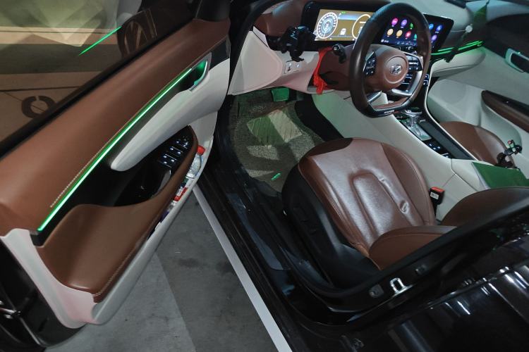 Used Hyundai Mistra 2021 1.8L CVT LUX Premium Edition