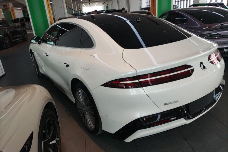 Used Denza Z9 2024 1100 km All-Wheel-Drive Ultra Version
