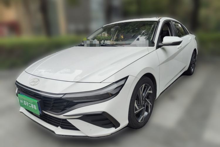 Used Hyundai Elantra 2023 1.5L CVT LUX Prestige Edition