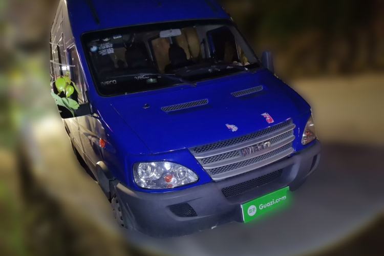 Used Iveco Power Daily 2017 2.5T Classic A37 High-Roof 7-Seater Passenger Van 47Z5
