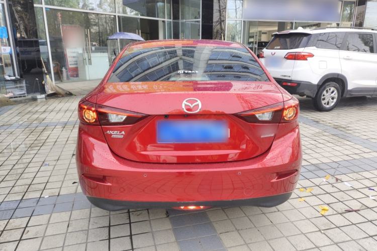 Used Mazda 3 Axela 2017 Sedan 1.5L Automatic Luxury Model Emission Standard China V
