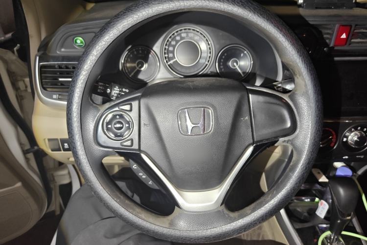 Used Honda Crider 2013 1.8L automatic luxury edition
