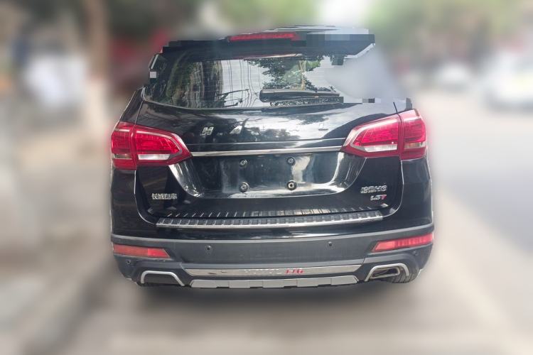Used Haval H6 2013 Upgraded Model 1.5T Manual Two-Wheel Drive Prestige Version
