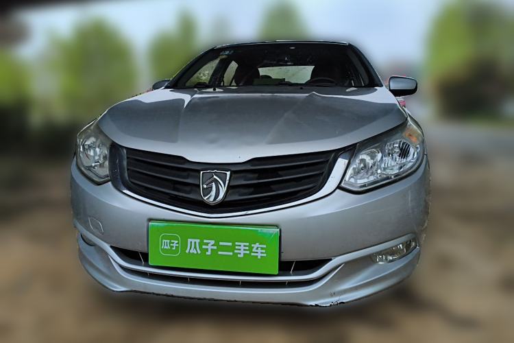 Used Baojun 630 2013 1.5L manual Entry-level trim
