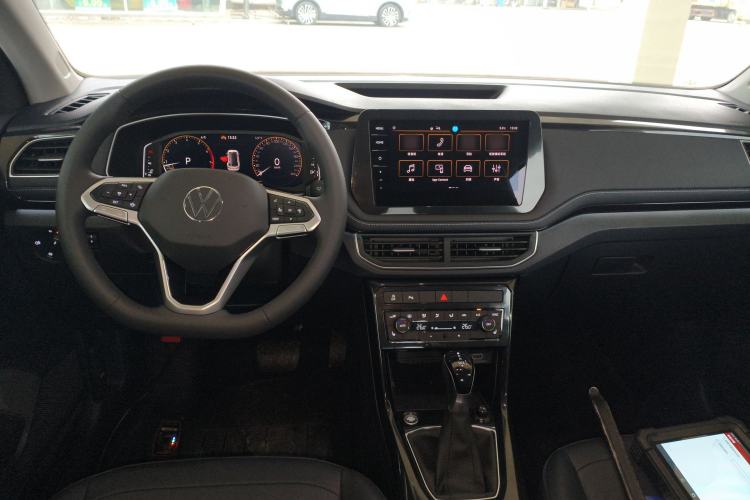 Used Volkswagen Tharu 2026 Model Xinrui 300TSI Ruixiang Edition Center Console