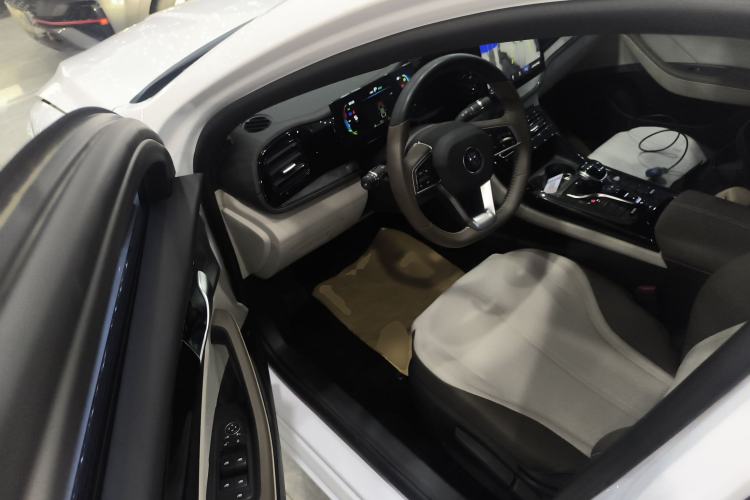 Used BYD Qin PLUS 2024 HONOR Edition DM-i 55KM Leading Model