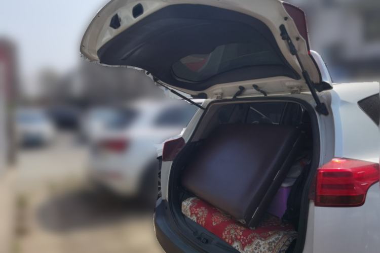 Used Toyota RAV4 2015 2.0L CVT Two-Wheel Drive Urban Edition
