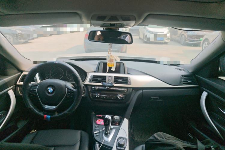 Used BMW 3 Series GT 2016 320i Fashion Model
