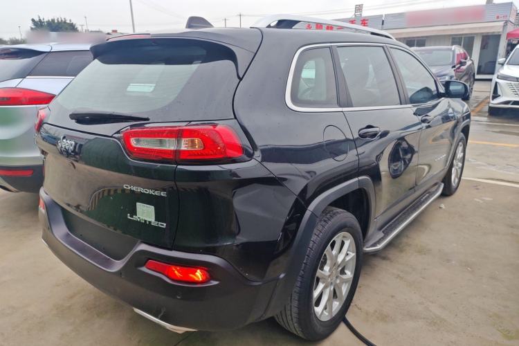 Used Jeep Cherokee 2017 2.4L Leading Smart Edition