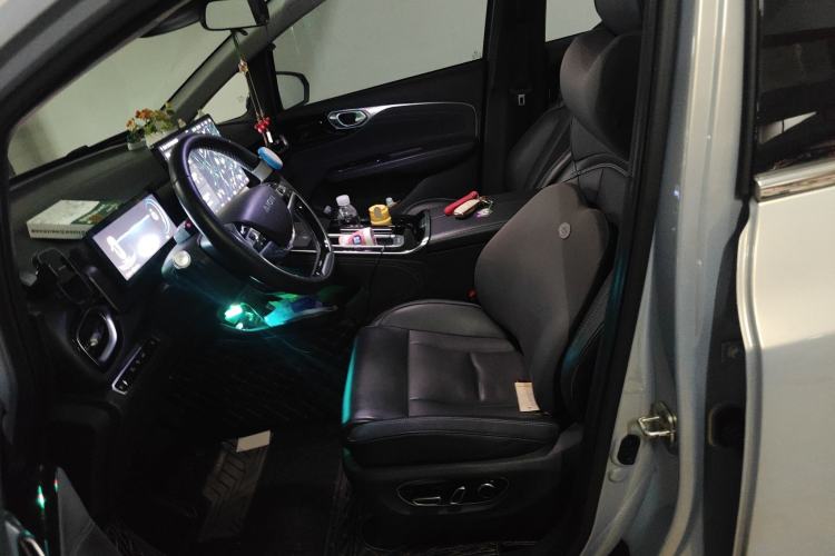 Used AION V 2023 Plus 70 Smart Tech Edition Lithium Iron Phosphate