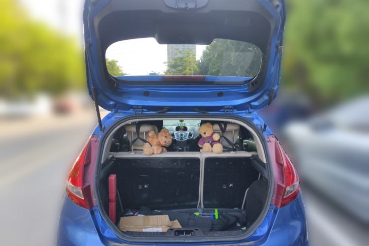 Used Ford Fiesta 2010 Hatchback 1.5L Automatic Limited Edition "Guangmang"
