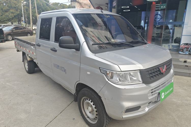 Used Wuling Rongguang New Truck 2019 1.8L Double-Cab China VI Standard LJ479Q6 Front Right 45 Deg