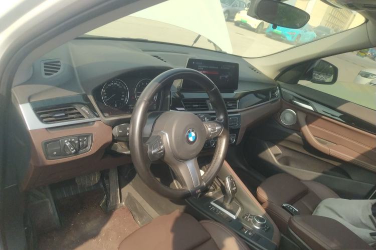 Used BMW X1 2022 sDrive25Li Leading Model Center Console