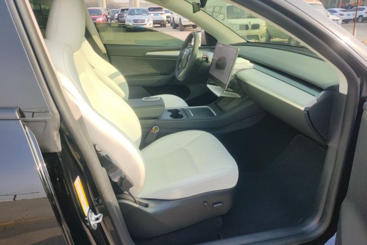 Used Tesla Model Y 2023 Rear-Wheel-Drive Version