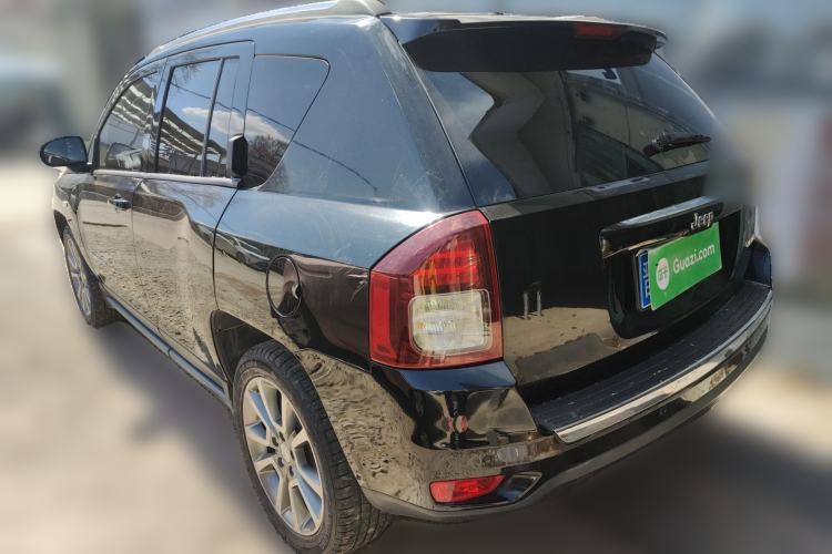 Used Jeep Compass 2013 2.4L four-wheel drive luxury version
