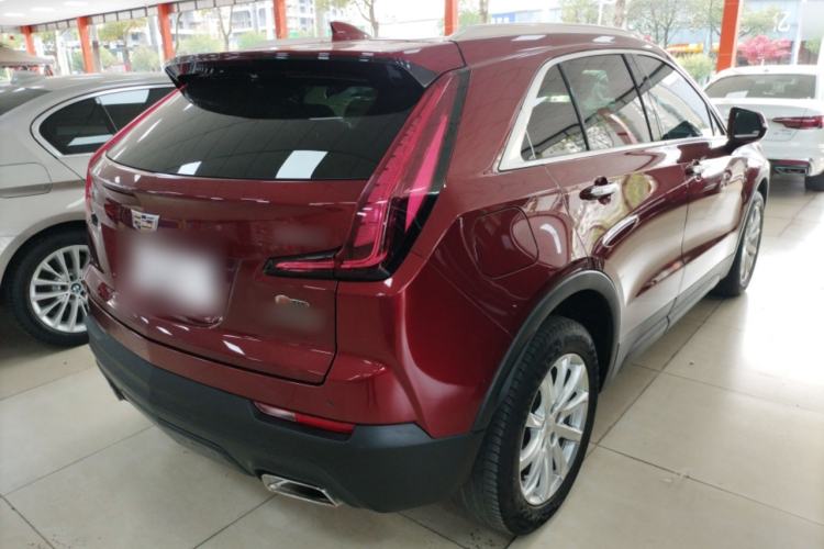 Used Cadillac XT4 2018 28T Two-Wheel Drive Tech Version Rear Right 45 Deg