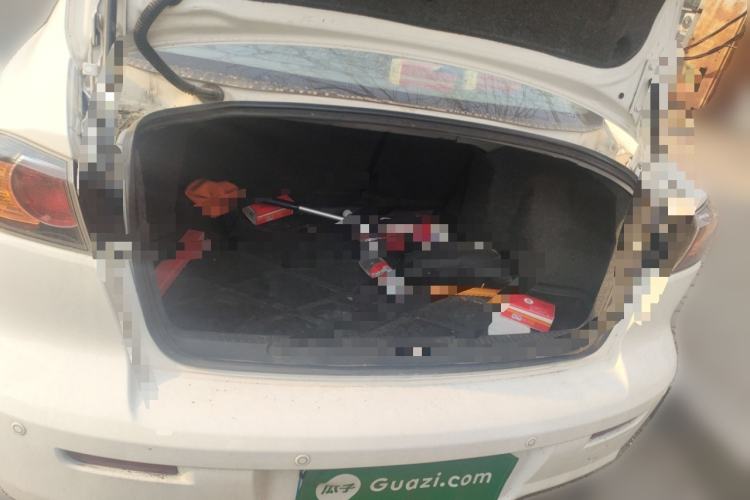 Used Mitsubishi Lancer EX 2016 1.8L CVT Black-and-White Retro Edition